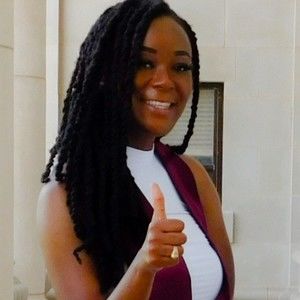 Meet your Posher, Brittney